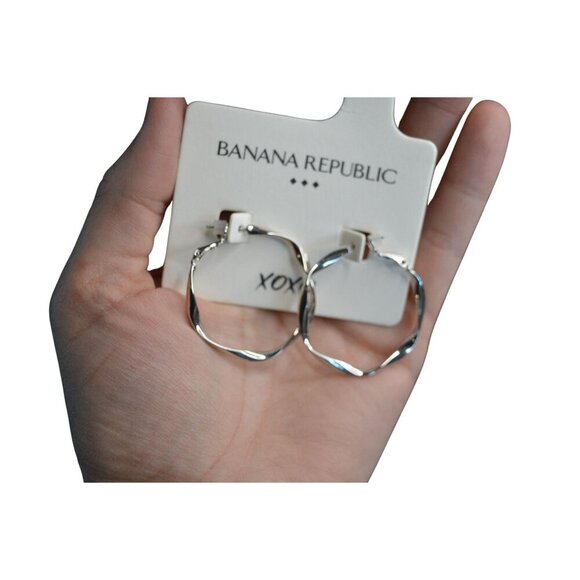 Banana Republic Twisted Silver-Tone Hoop Earrings For Women - Picture 3 of 5